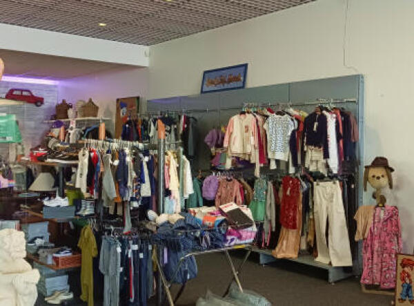 JESS'BOUTIQ - Friperie / Déco - 72800 Le Lude
